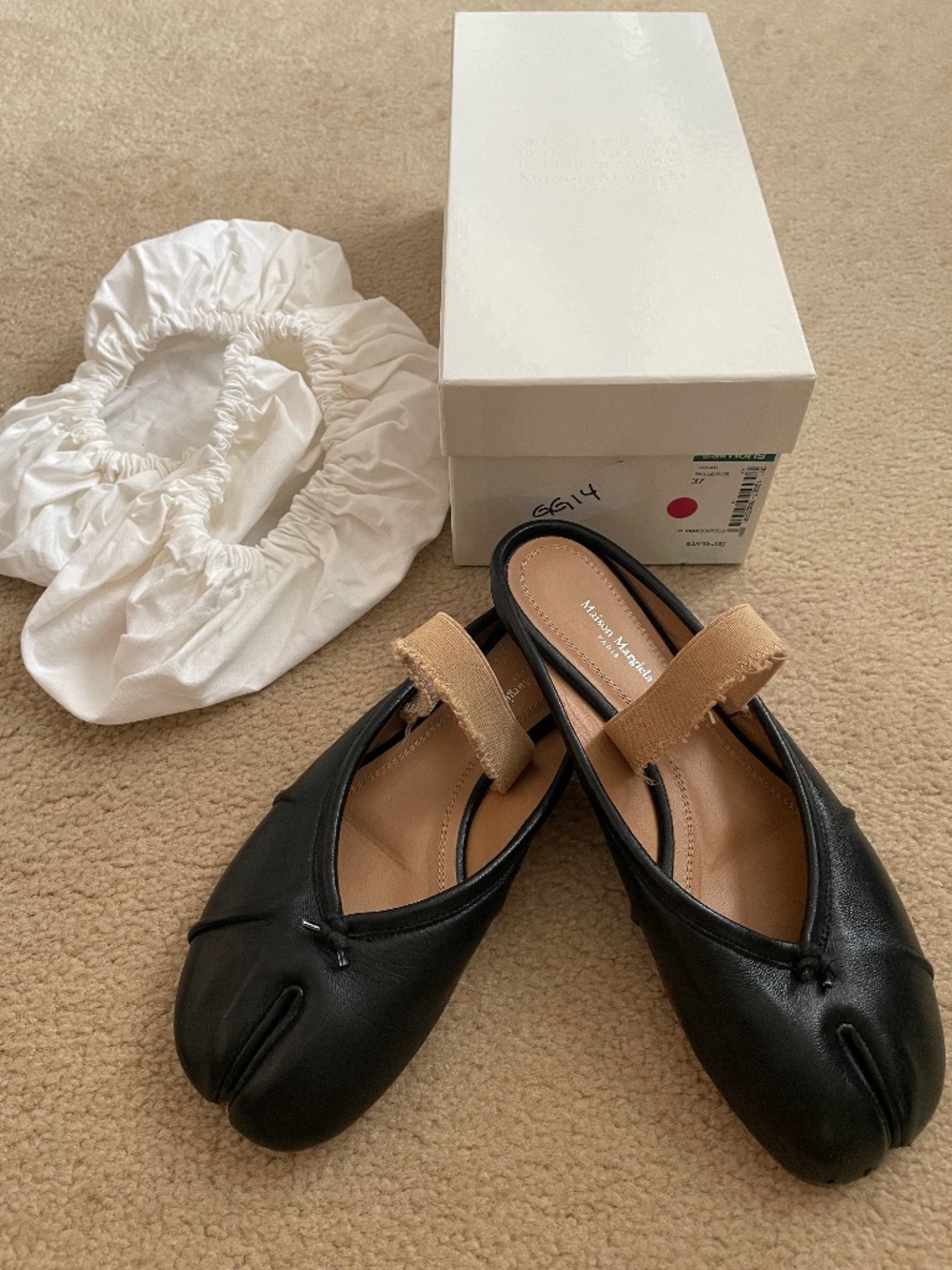 Maison Margiela Black Leather Tabi Mules is Size 37 (Like New)